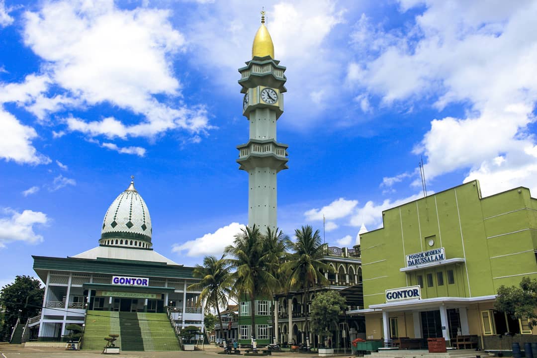 5 Sekolah Islam Favorit di Indonesia