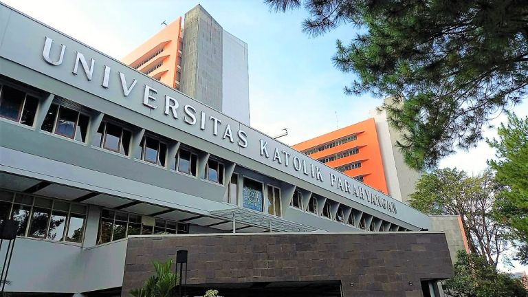 10 Universitas Swasta Terbaik di Indonesia