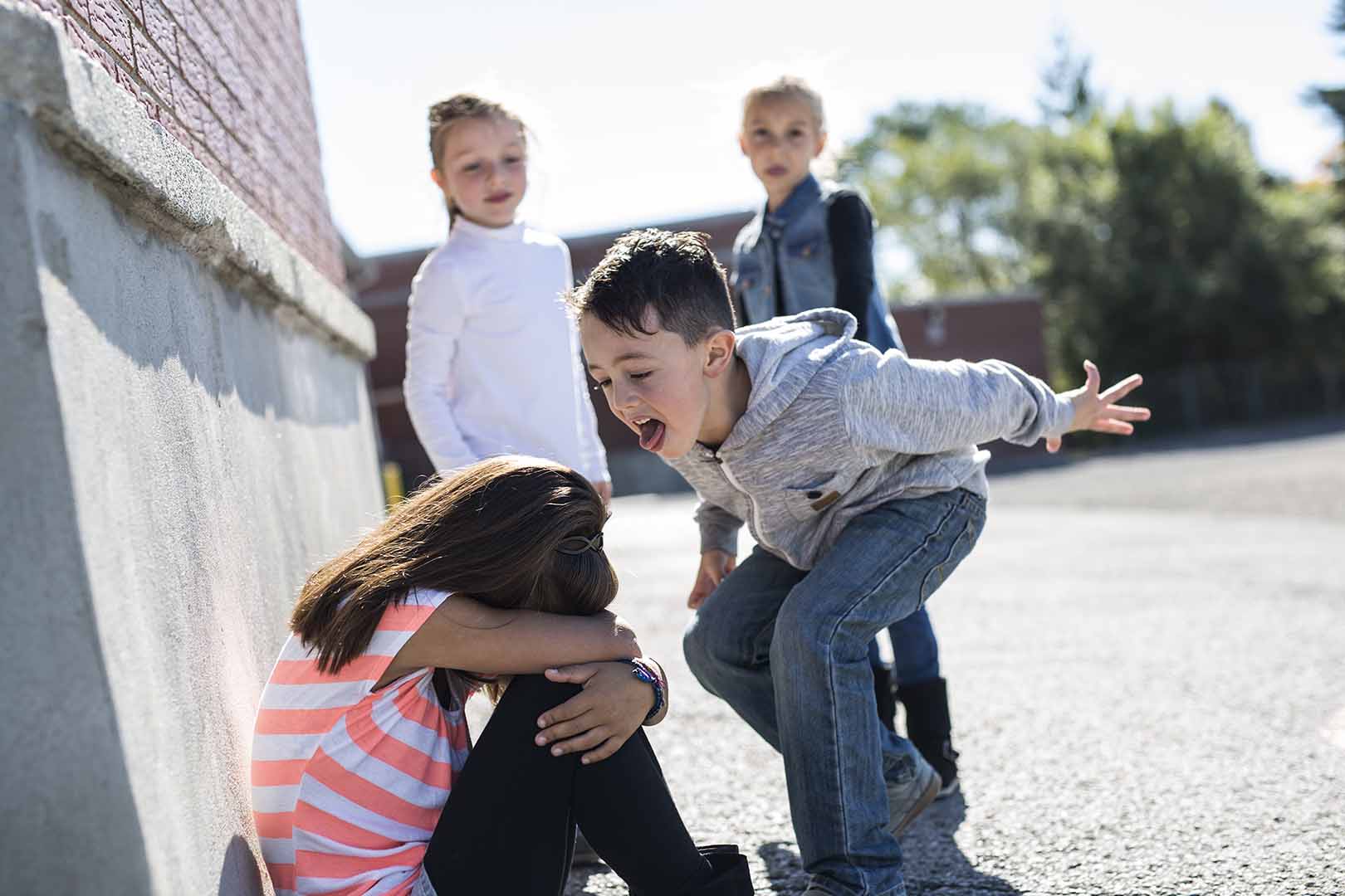 Mengapa Anak Bisa Melakukan Bullying di Sekolah?